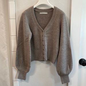 Abercrombie & Fitch cropped cardigan
